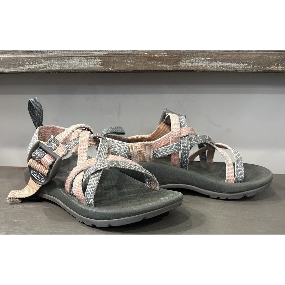 Chaco ZX1 Girls Kids Sandals Gray Pink Waterproof Strappy Sz 10 Outdoor Hiking - Picture 2 of 8